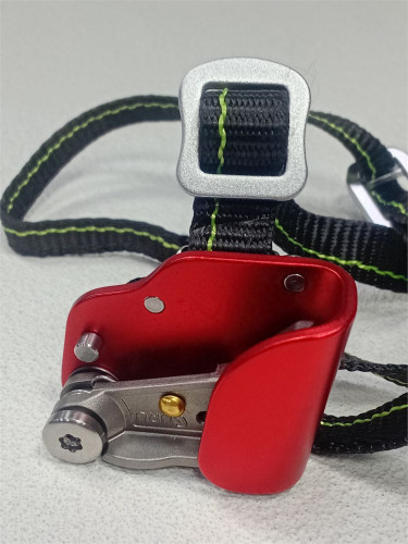  Зажим ножной Guru Glide right в Саратове  