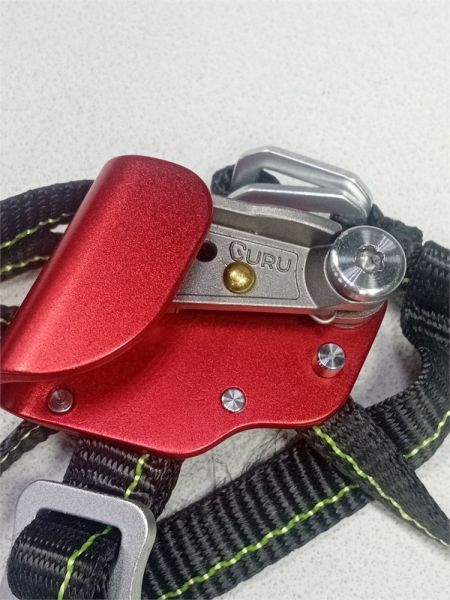  Зажим ножной Guru Glide right в Саратове  