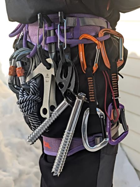  Карабин Вертикаль развесочный Краб черный в Саратове  